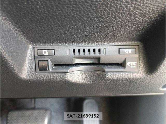 Toyota YARIS 2023-04 6916116-10