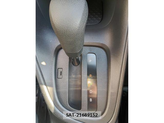 Toyota YARIS 2023-04 6916116-11