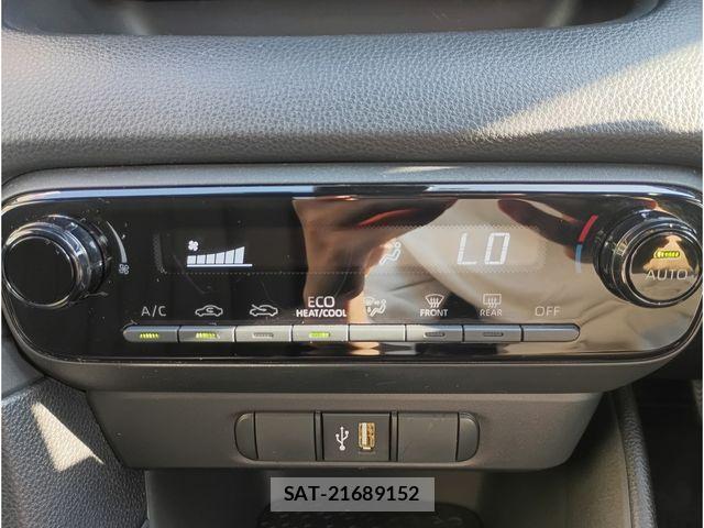Toyota YARIS 2023-04 6916116-12