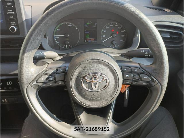 Toyota YARIS 2023-04 6916116-7