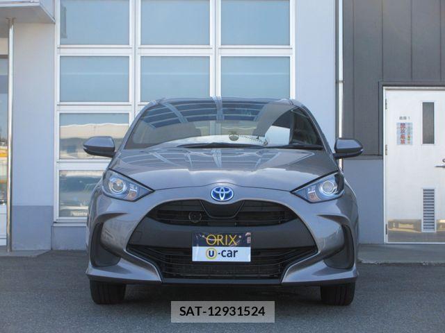 Toyota YARIS 2023-08 6916113-20