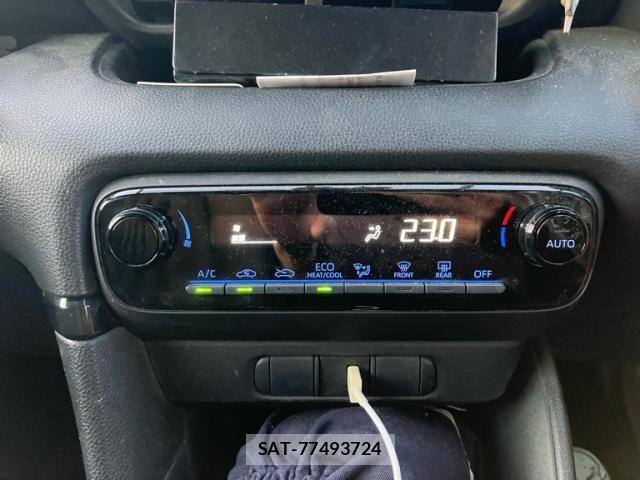 Toyota YARIS 2020-08 6999370-16