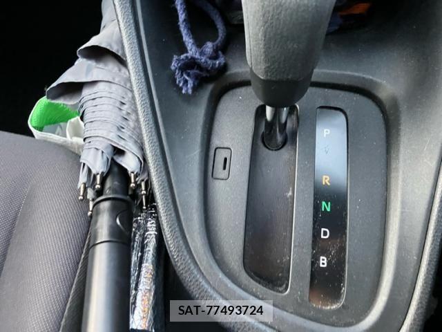 Toyota YARIS 2020-08 6999370-17