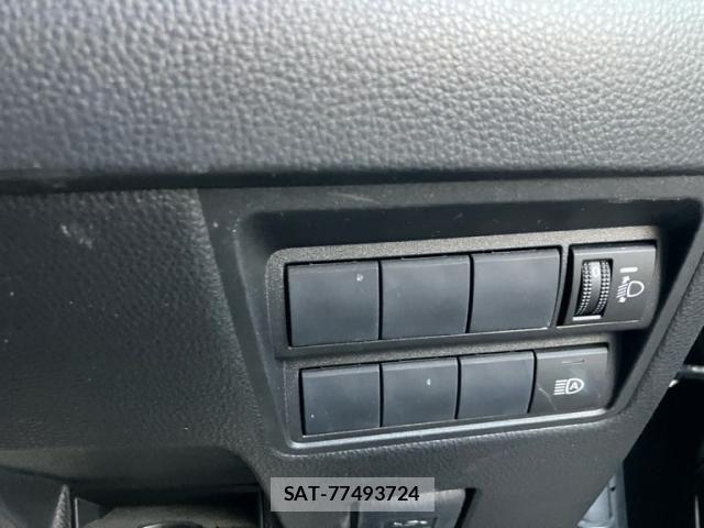 Toyota YARIS 2020-08 6999370-21