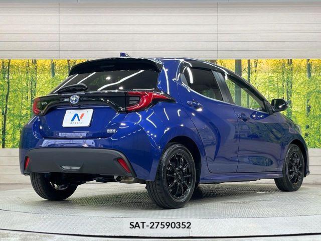 Toyota YARIS 2021-09 6999362-16