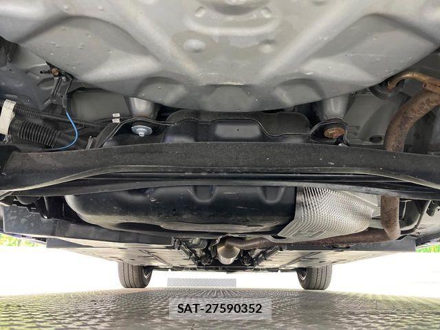 Toyota YARIS 2021-09 6999362-18