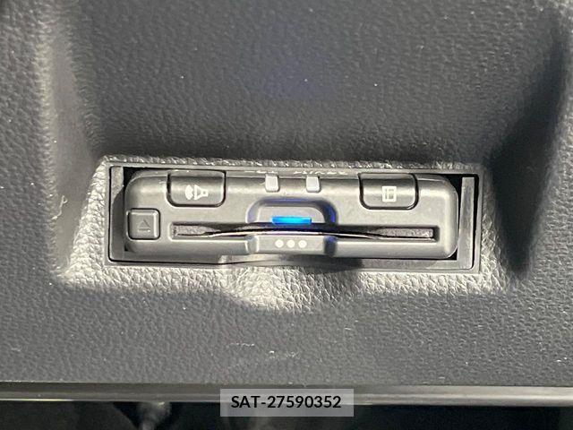 Toyota YARIS 2021-09 6999362-5