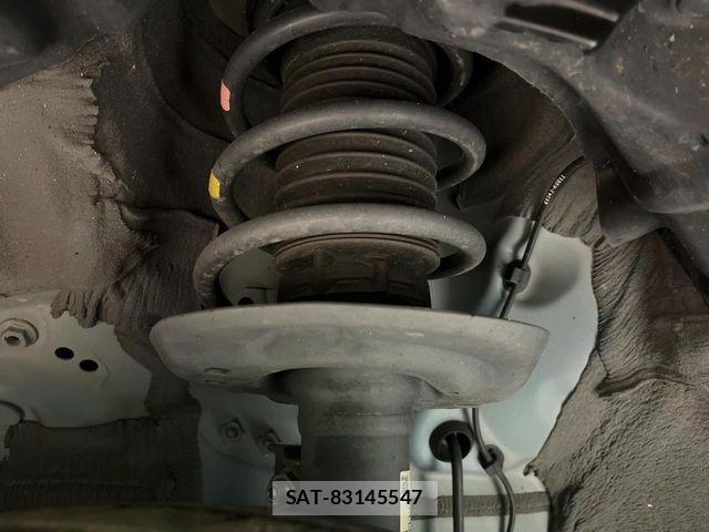 Toyota YARIS 2021-08 6999366-19