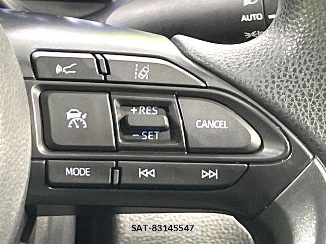 Toyota YARIS 2021-08 6999366-4