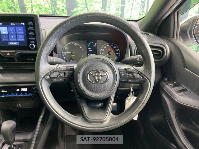 Toyota YARIS 2023-04 6999364-10