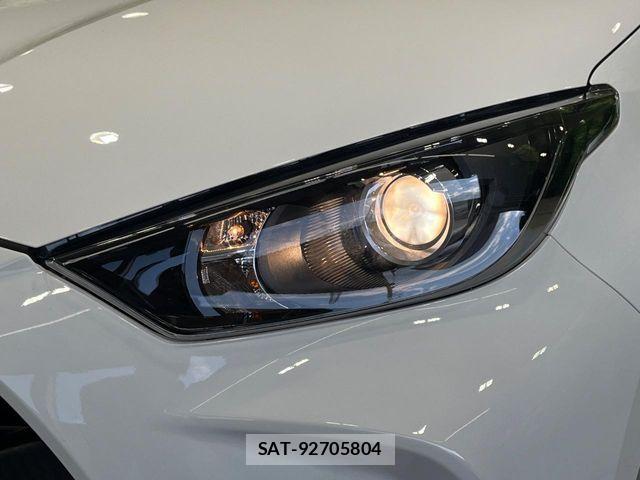 Toyota YARIS 2023-04 6999364-11