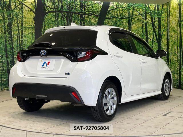 Toyota YARIS 2023-04 6999364-16