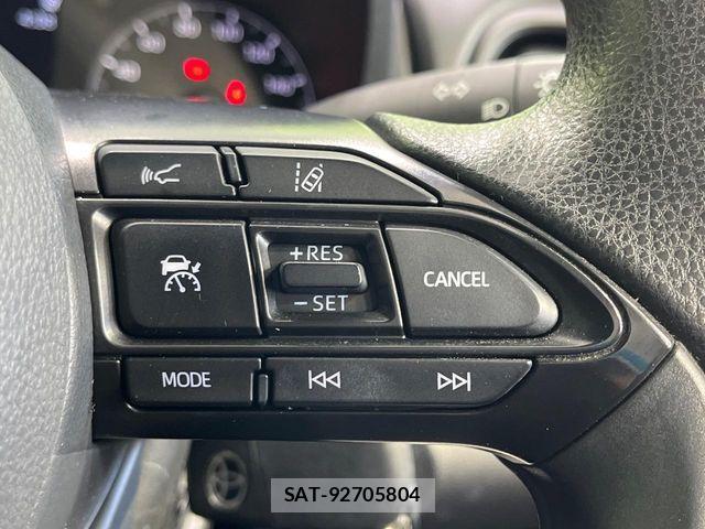 Toyota YARIS 2023-04 6999364-5