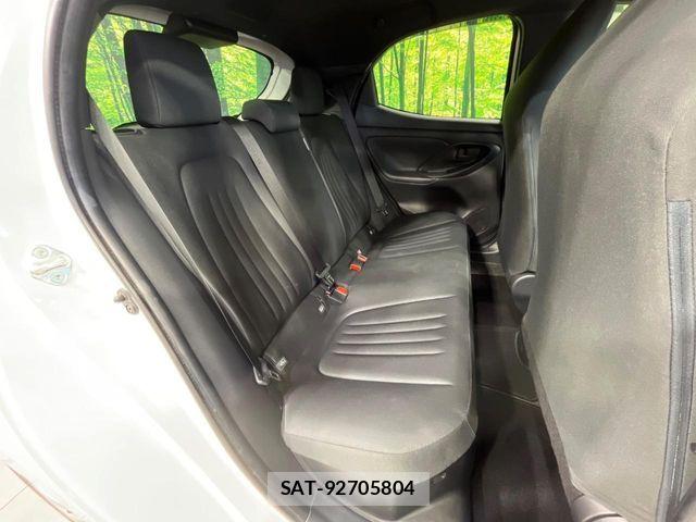 Toyota YARIS 2023-04 6999364-8