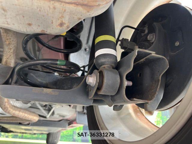 Toyota YARIS 2022-05 7061579-19