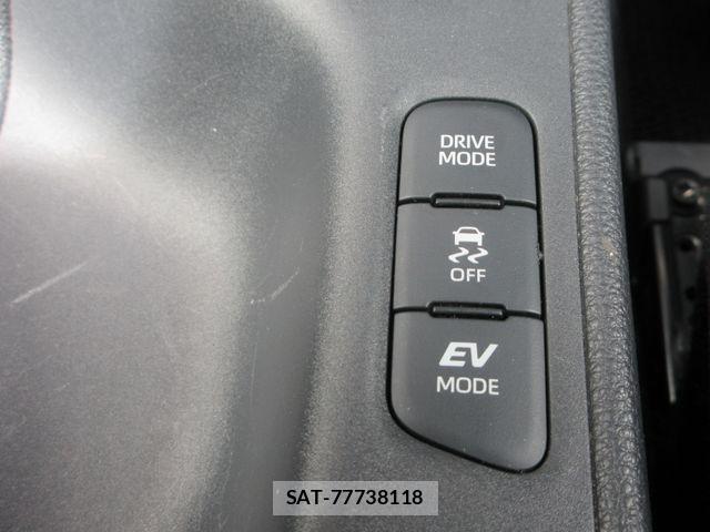 Toyota YARIS 2023-08 7061580-26
