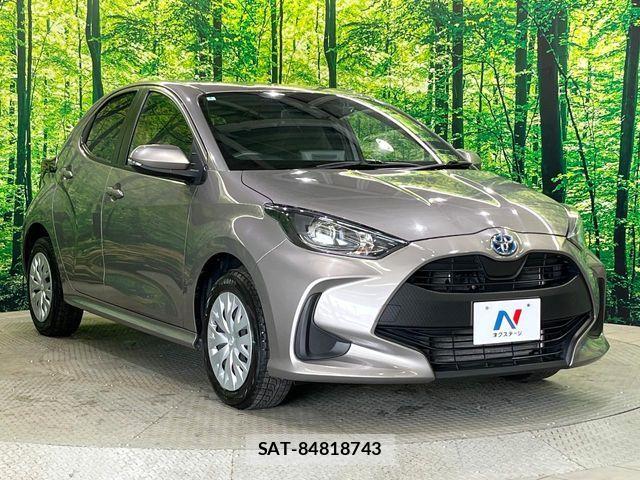 Toyota YARIS 2023-04 7061582-16