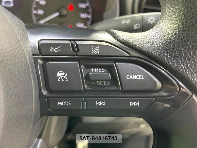 Toyota YARIS 2023-04 7061582-6