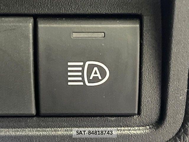 Toyota YARIS 2023-04 7061582-7