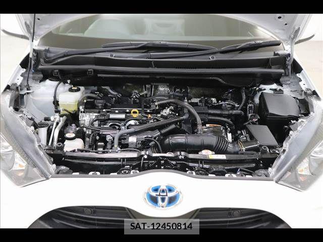 Toyota YARIS 2021-01 7061584-24