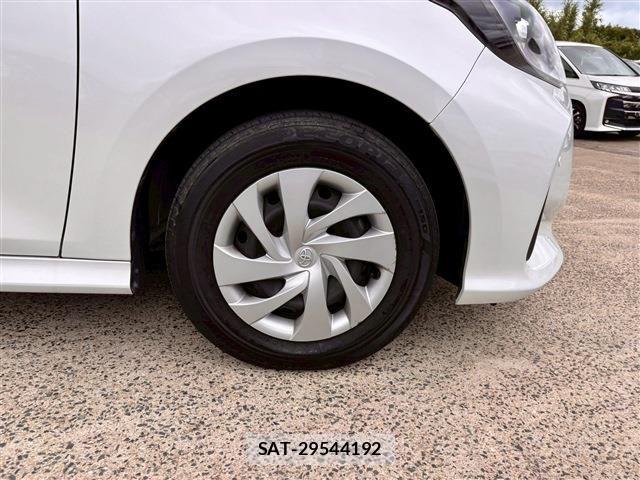 Toyota YARIS 2023-03 7061581-16