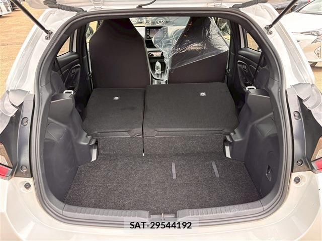 Toyota YARIS 2023-03 7061581-7