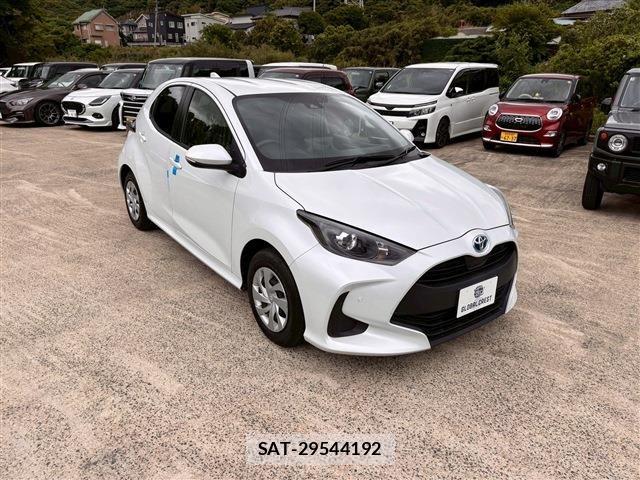 Toyota YARIS 2023-03 7061581-8