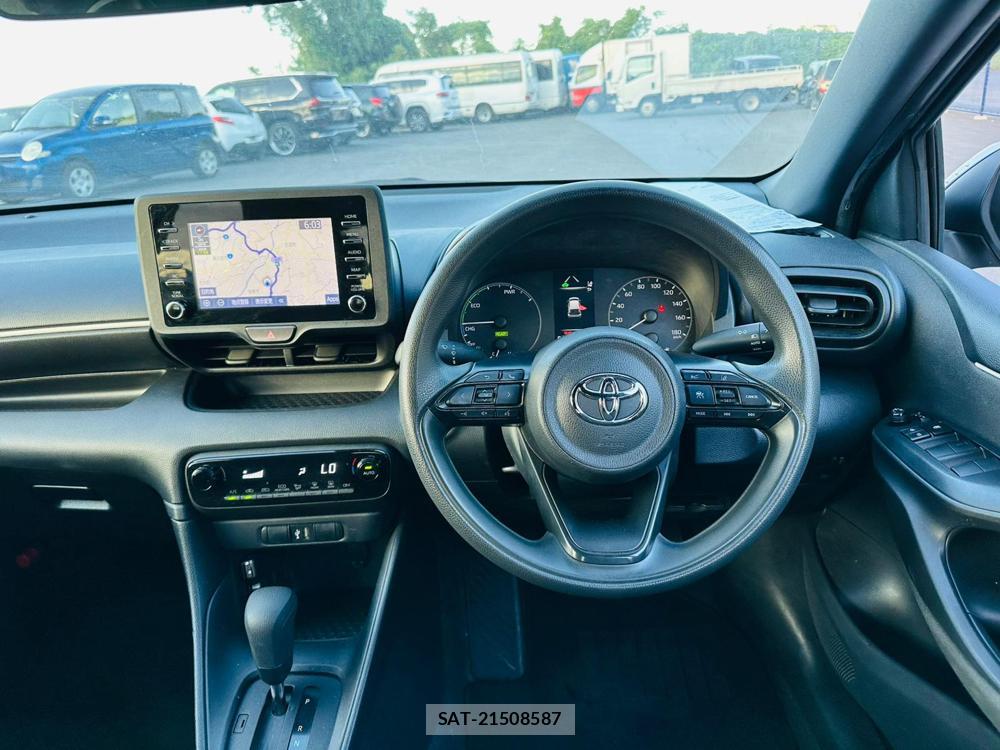 Toyota YARIS 2021 7074644-13