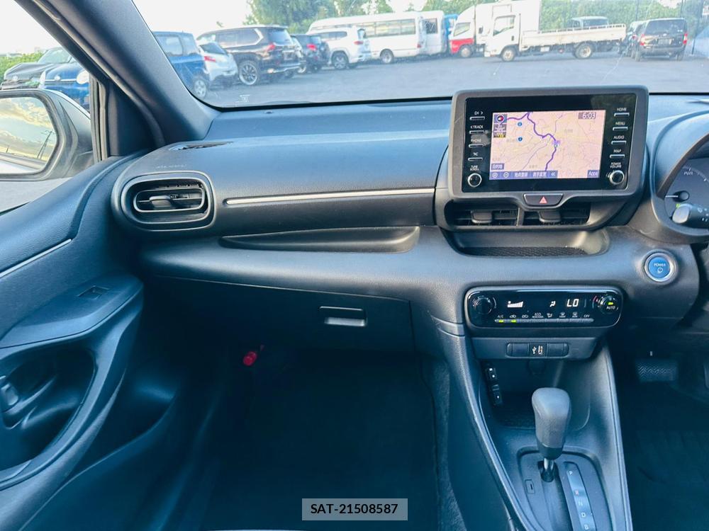 Toyota YARIS 2021 7074644-16