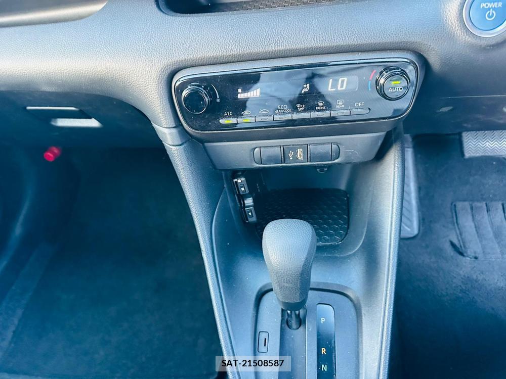 Toyota YARIS 2021 7074644-18