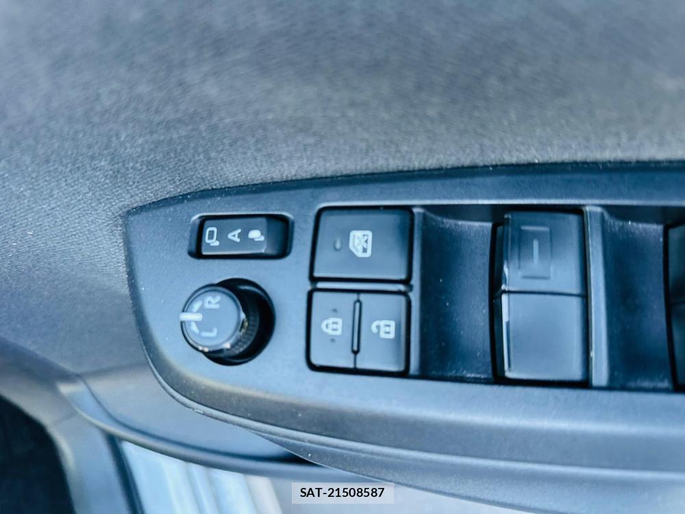 Toyota YARIS 2021 7074644-20