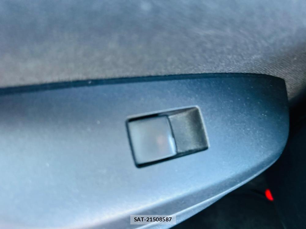 Toyota YARIS 2021 7074644-22
