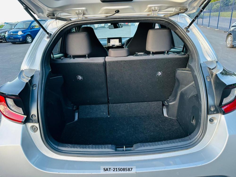 Toyota YARIS 2021 7074644-24