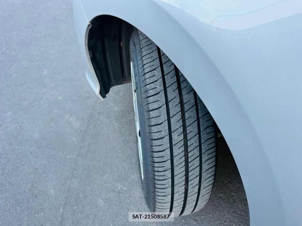 Toyota YARIS 2021 7074644-30
