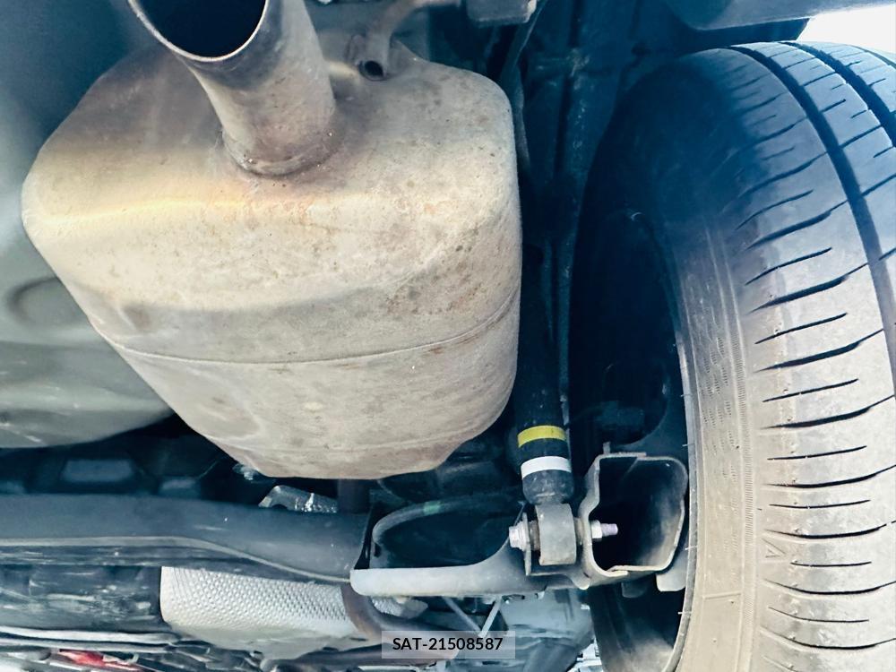 Toyota YARIS 2021 7074644-33