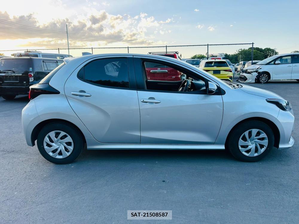 Toyota YARIS 2021 7074644-5