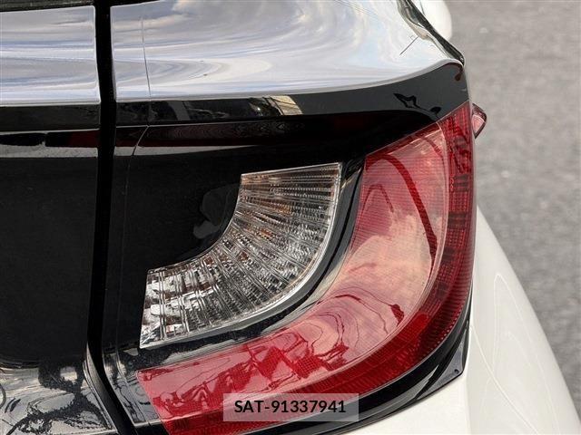 Toyota YARIS 2023-03 7227820-11