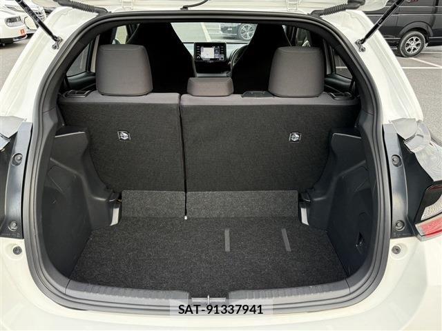 Toyota YARIS 2023-03 7227820-15