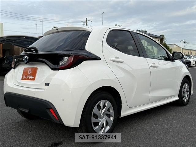 Toyota YARIS 2023-03 7227820-20
