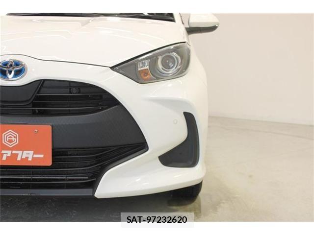 Toyota YARIS 2021-04 7227815-13