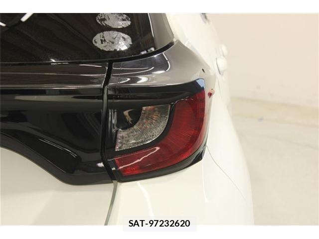 Toyota YARIS 2021-04 7227815-17