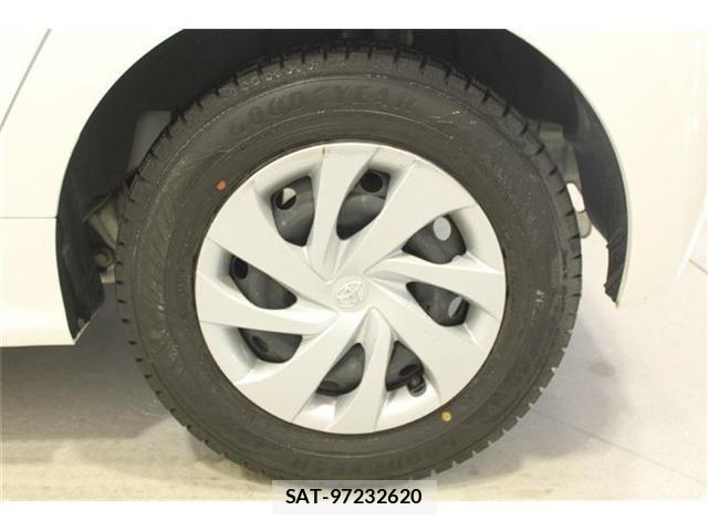 Toyota YARIS 2021-04 7227815-23