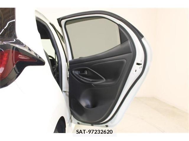 Toyota YARIS 2021-04 7227815-29