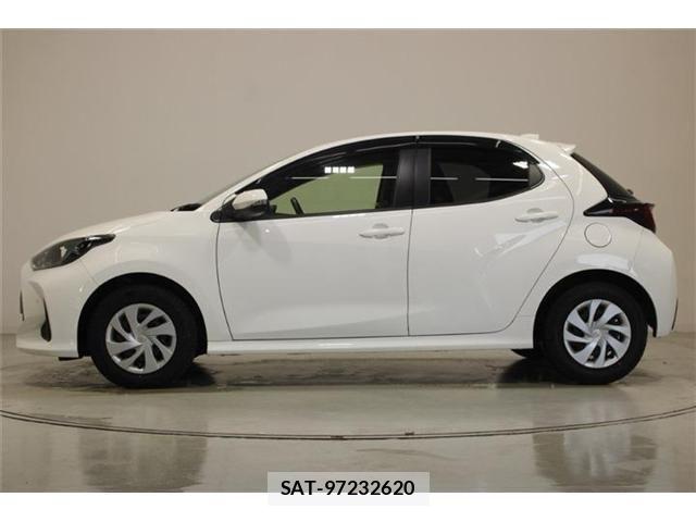 Toyota YARIS 2021-04 7227815-8