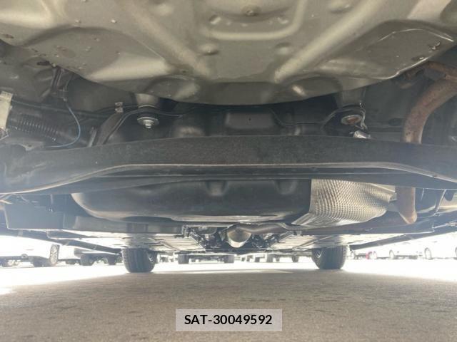 Toyota YARIS 2022-05 7227814-12