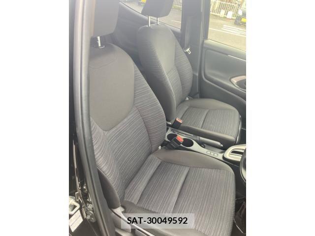 Toyota YARIS 2022-05 7227814-13