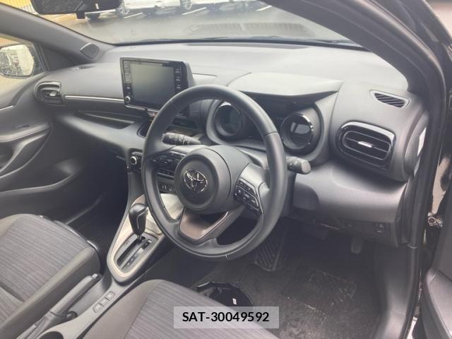 Toyota YARIS 2022-05 7227814-15