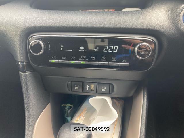 Toyota YARIS 2022-05 7227814-19