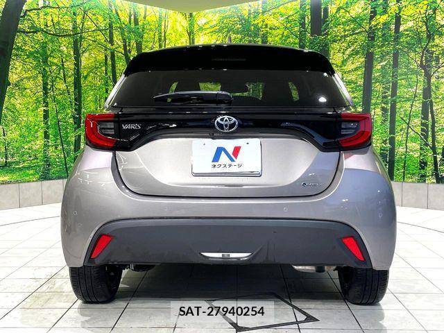 Toyota YARIS 2024-01 7227818-14