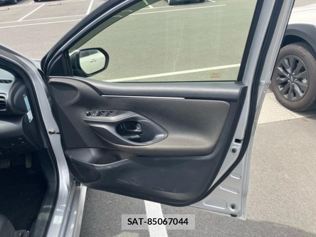 Toyota YARIS 2020-03 7227812-9